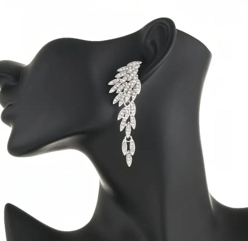 Обеци с камъни