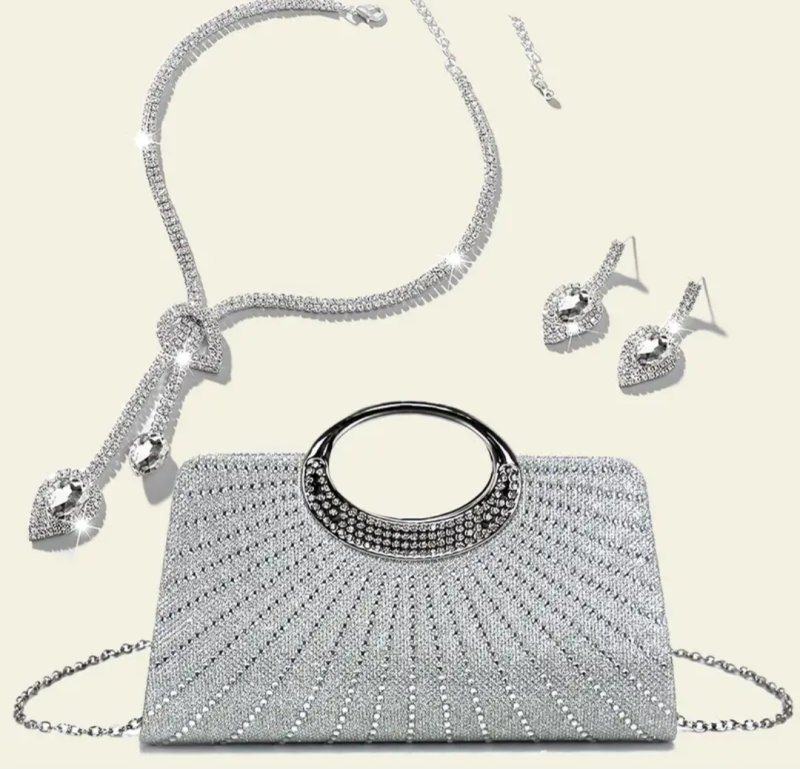 Комплект чанта , колие и обеци