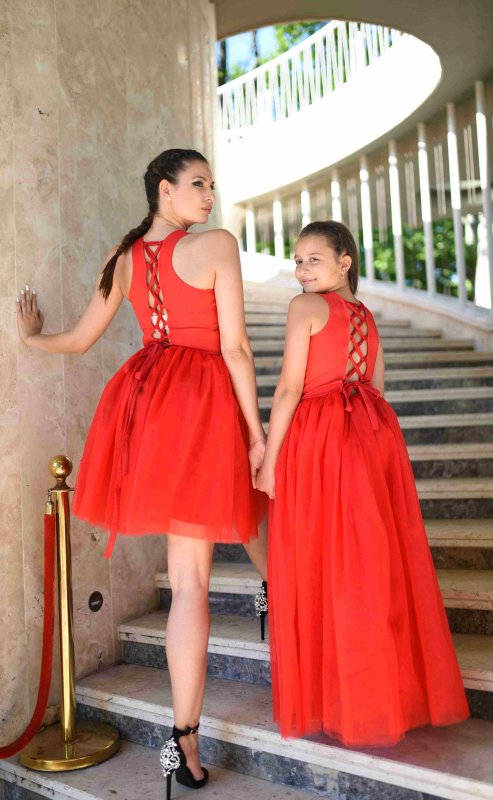 Детска дълга рокля с тюл 