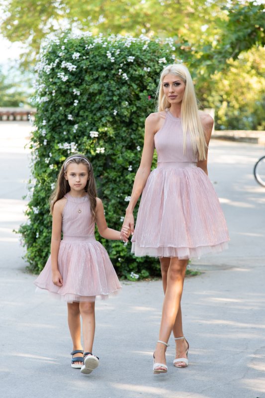 Дамска рокля с тюл