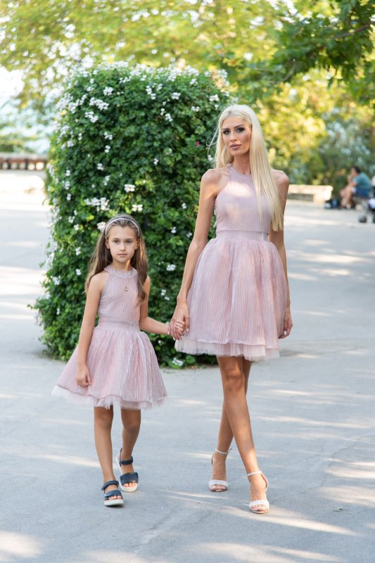 Дамска рокля с тюл