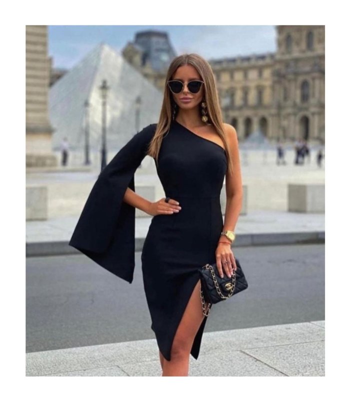 Рокля с един ръкав с цепка