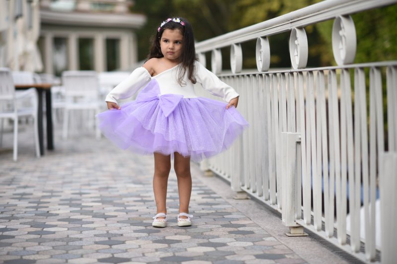 Комплект еднакви рокли за майка и дъщеря с тюл и панделка