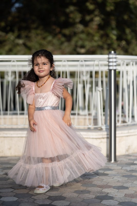 Комплект дълги рокли за майка и дъщеря с тюл