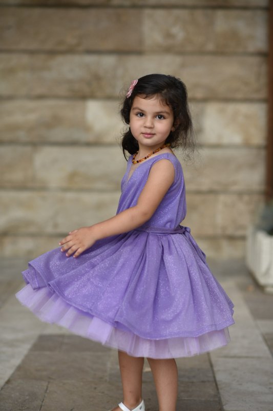 Комплект рокли за майка и дъщеря от блестяща лилава материя