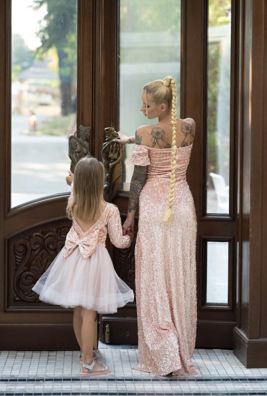 Комплект рокли за майка и дъщеря с пайети 