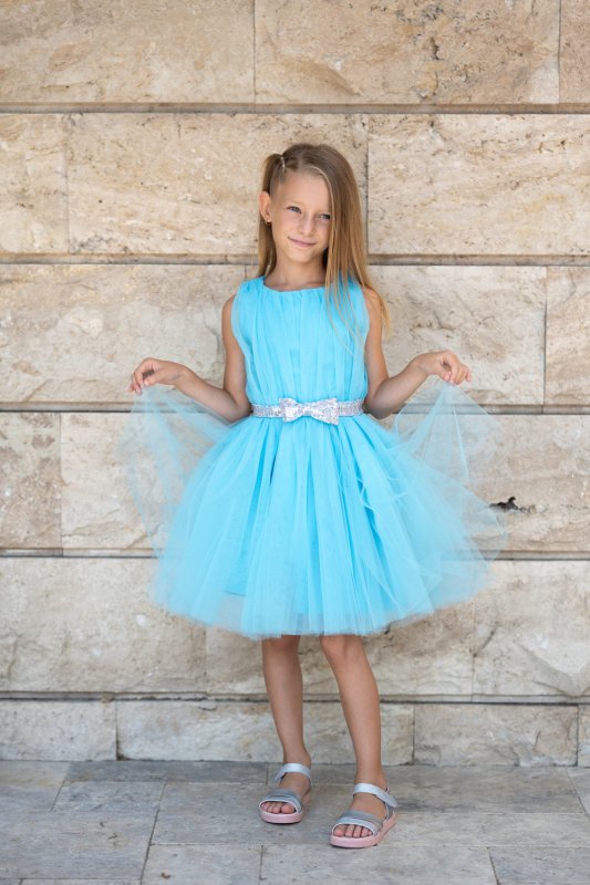 Комплект рокли в синьо за майка и дъщеря със сребристи коланчета