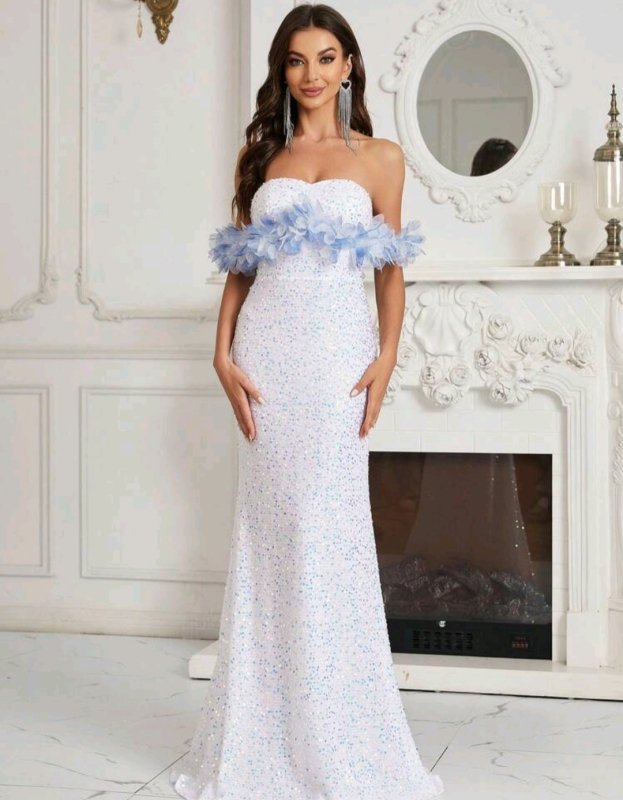 Дълга официална рокля от пайети 