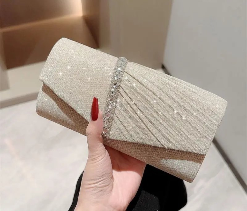 Вечерна чантичка