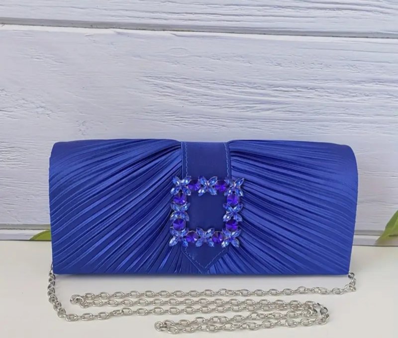 Вечерна синя чанта