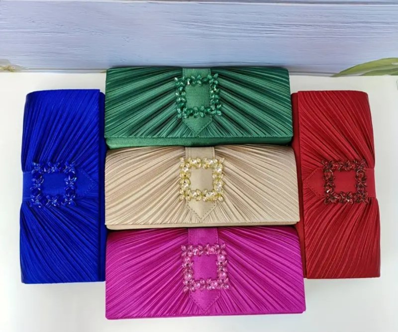 Вечерна синя чанта