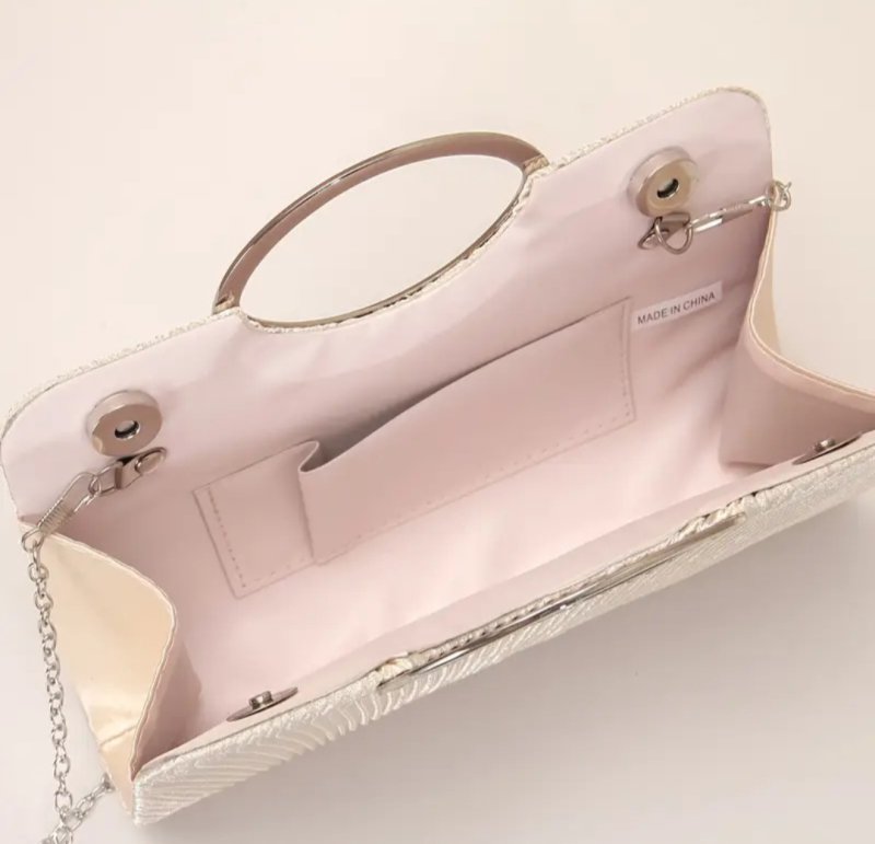 Елегантна чанта в златисто и черно