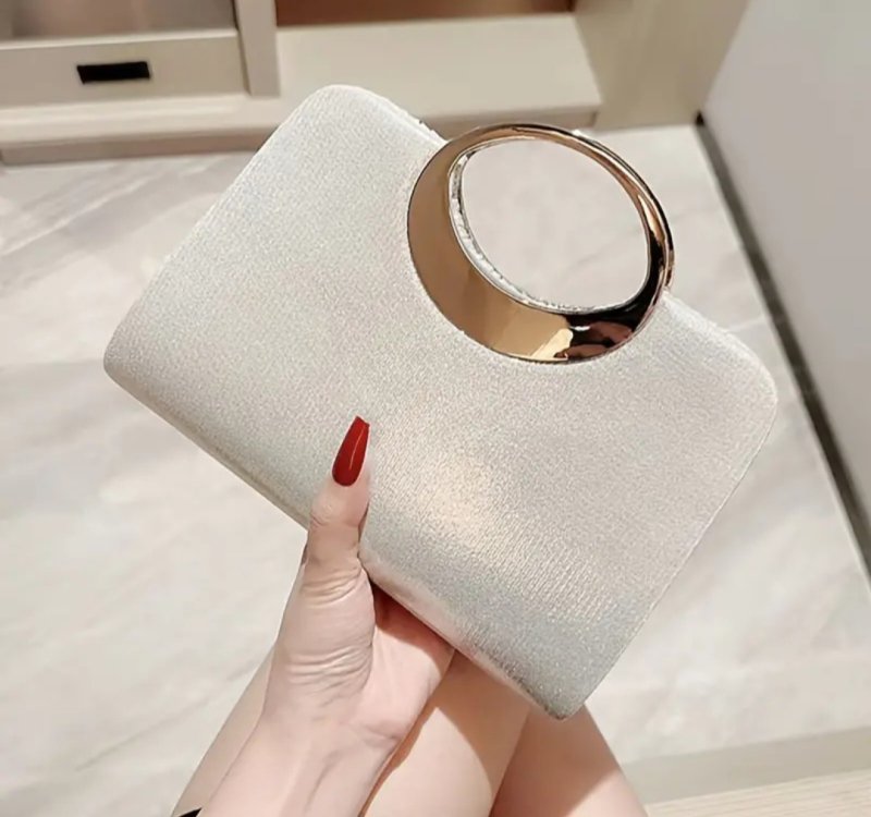 Елегантна вечерна чанта в златисто и сребристо