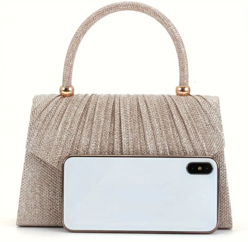 Елегантна вечерна чанта в златисто 