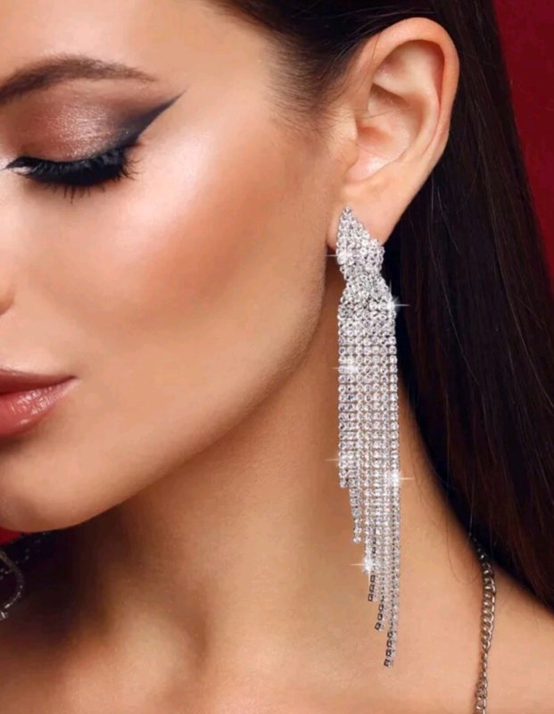 Елегантни обеци