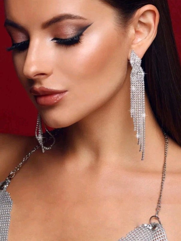 Елегантни обеци