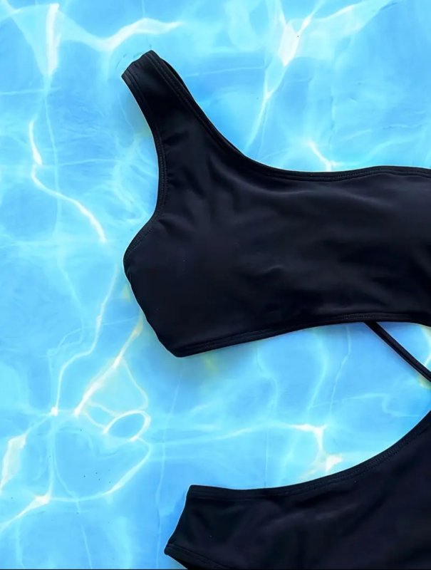 Цял черен бански с едно рамо 