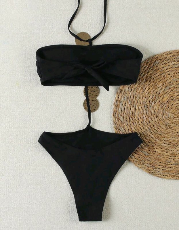 Бански черен комплект с метални елементи