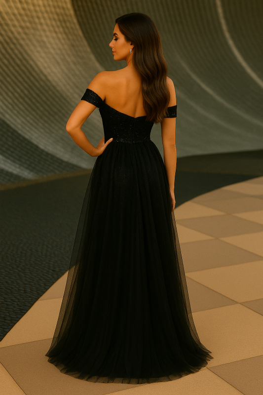 Дълга официална разкроена рокля с тюл 