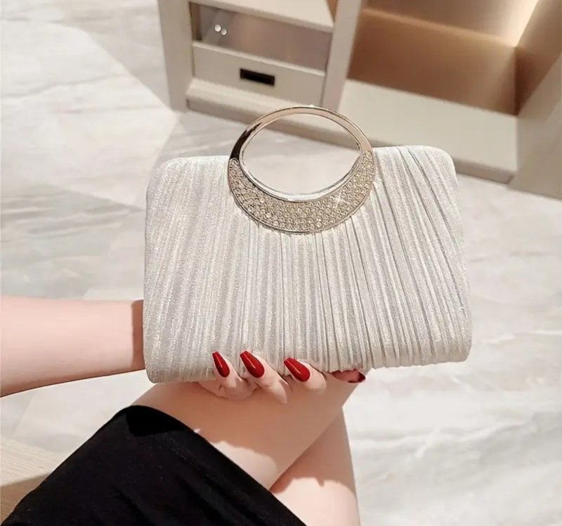 Елегантна вечерна чанта в златисто и сребристо