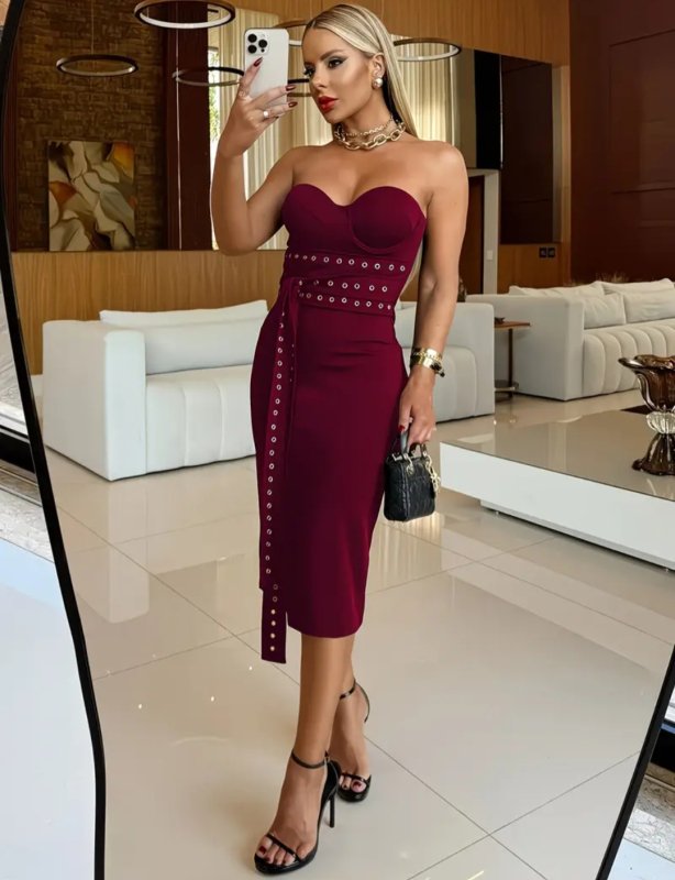 Рокля тип бюстие с колан