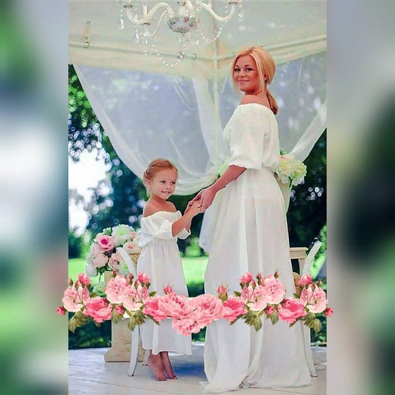 Комплект еднакви дълги рокли от шифон за майка и дъщеря