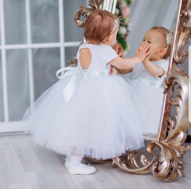 Детска официална бяла рокля с тюл