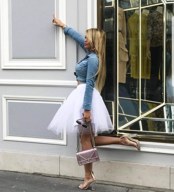 Бяла тюлена пола