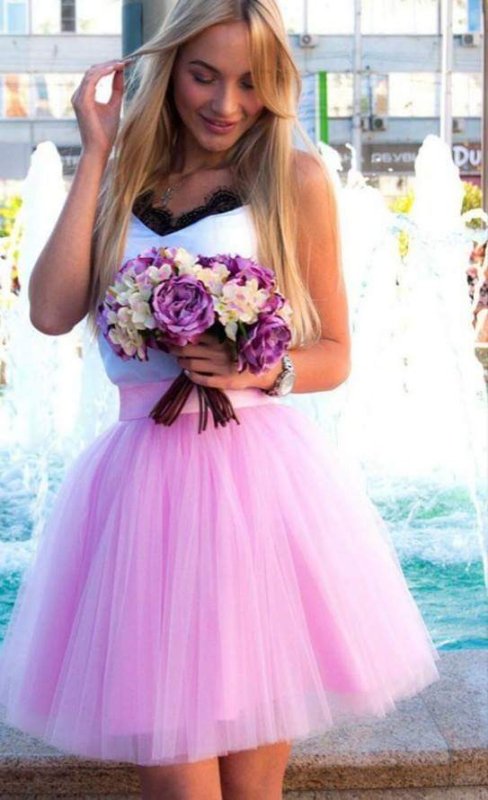 Дамска пола от розов тюл