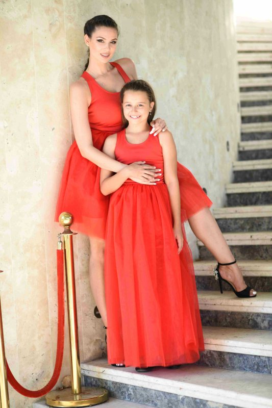 Детска дълга рокля с тюл 