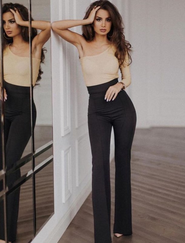 Панталон с висока талия 