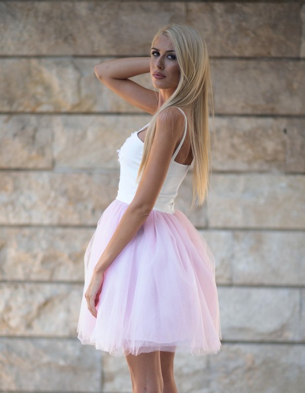 Комплект детска и дамска рокля с тюл и декоративни цветя