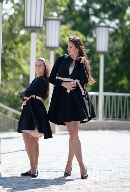 Дамско сако в черно