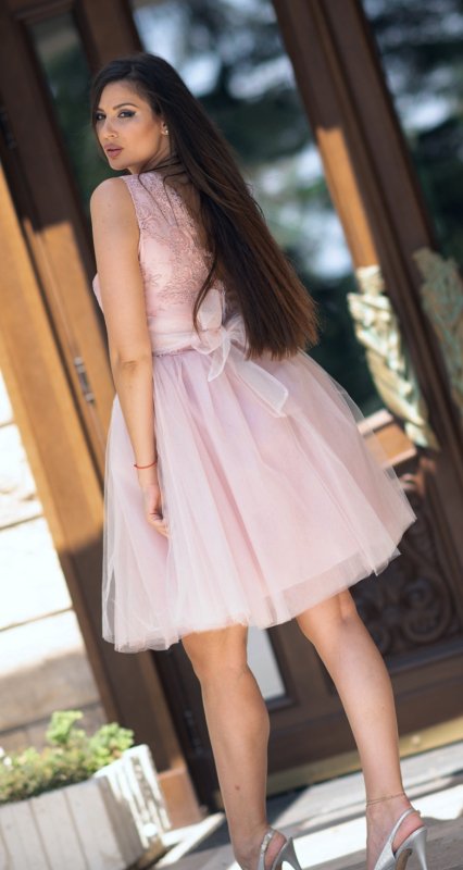 Комплект еднакви рокли за майка и дъщеря с дантела и тюл в цвят пудра