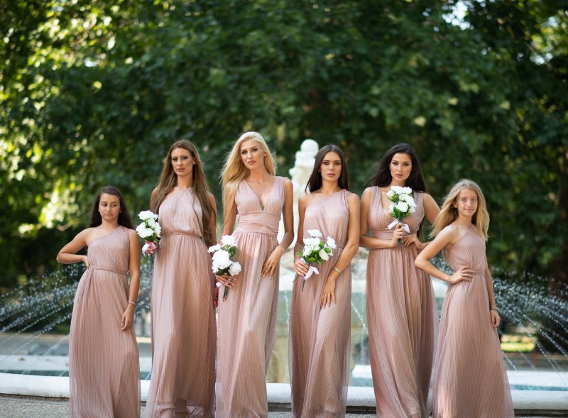 Дълги разкроени рокли  солей